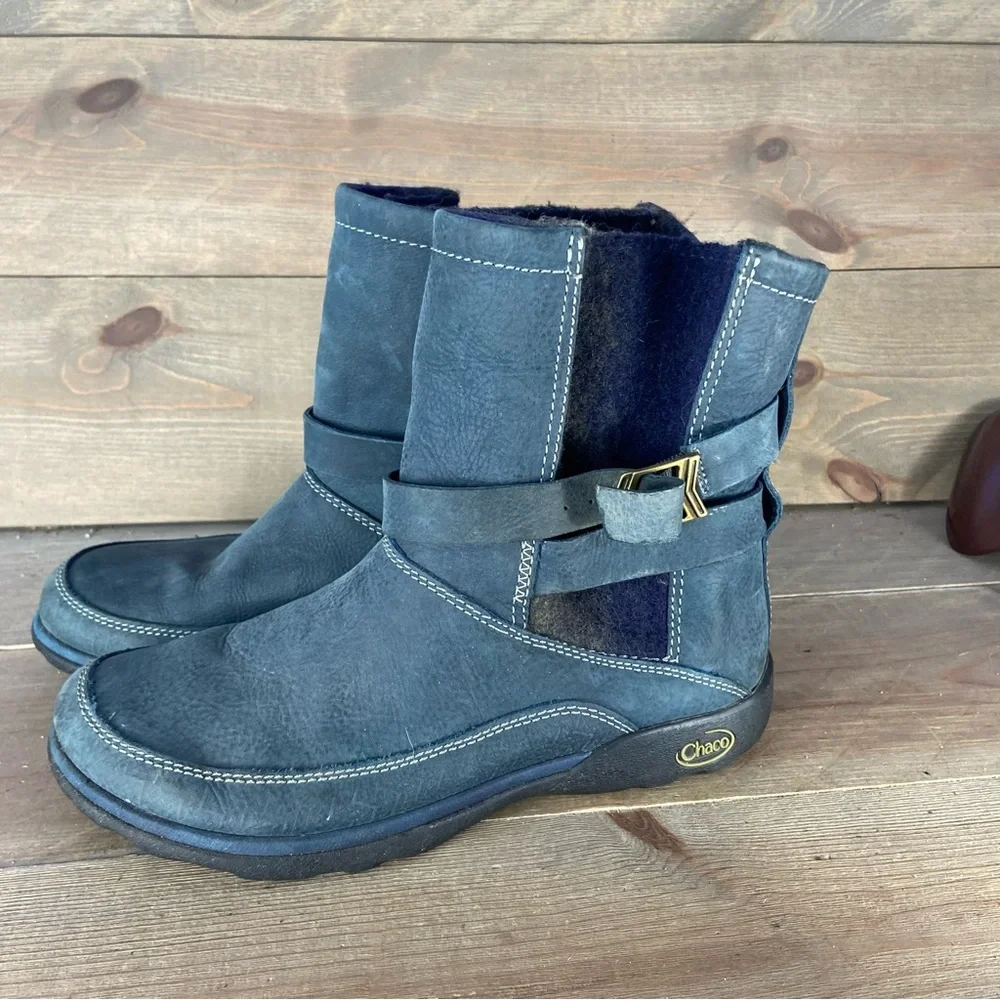 Chaco Hopi Womens size 7 shoes blue leather waterproof pull on winter boots